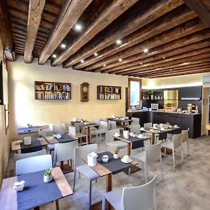  Hotel Silva Itália