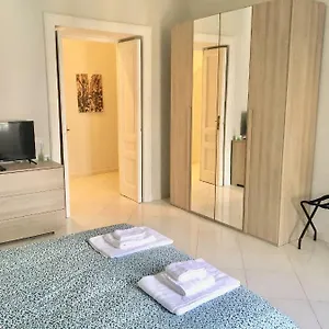 A Casa Di Titto , Nápoles Italia